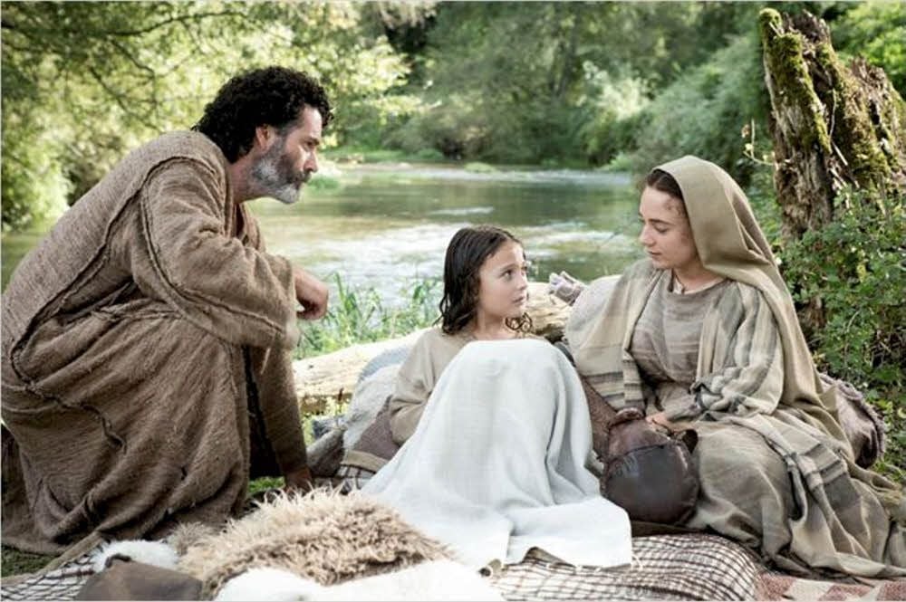 Jesus mit seiner Mutter in „Der junge Messias“