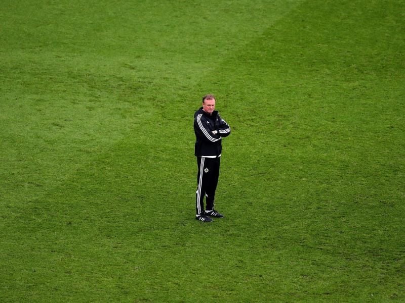 Trainer Michael O'Neill sieht die Kenntnisse über den Rasen im Stadion Parc des Princes als Vorteil für Nordirland. Foto: Abedin Taherkenareh