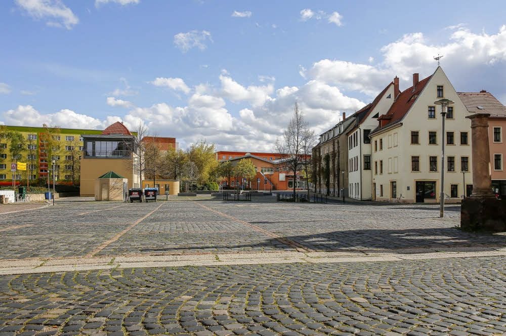 Was tun mit dem leeren Marktplatz in Merseburg?