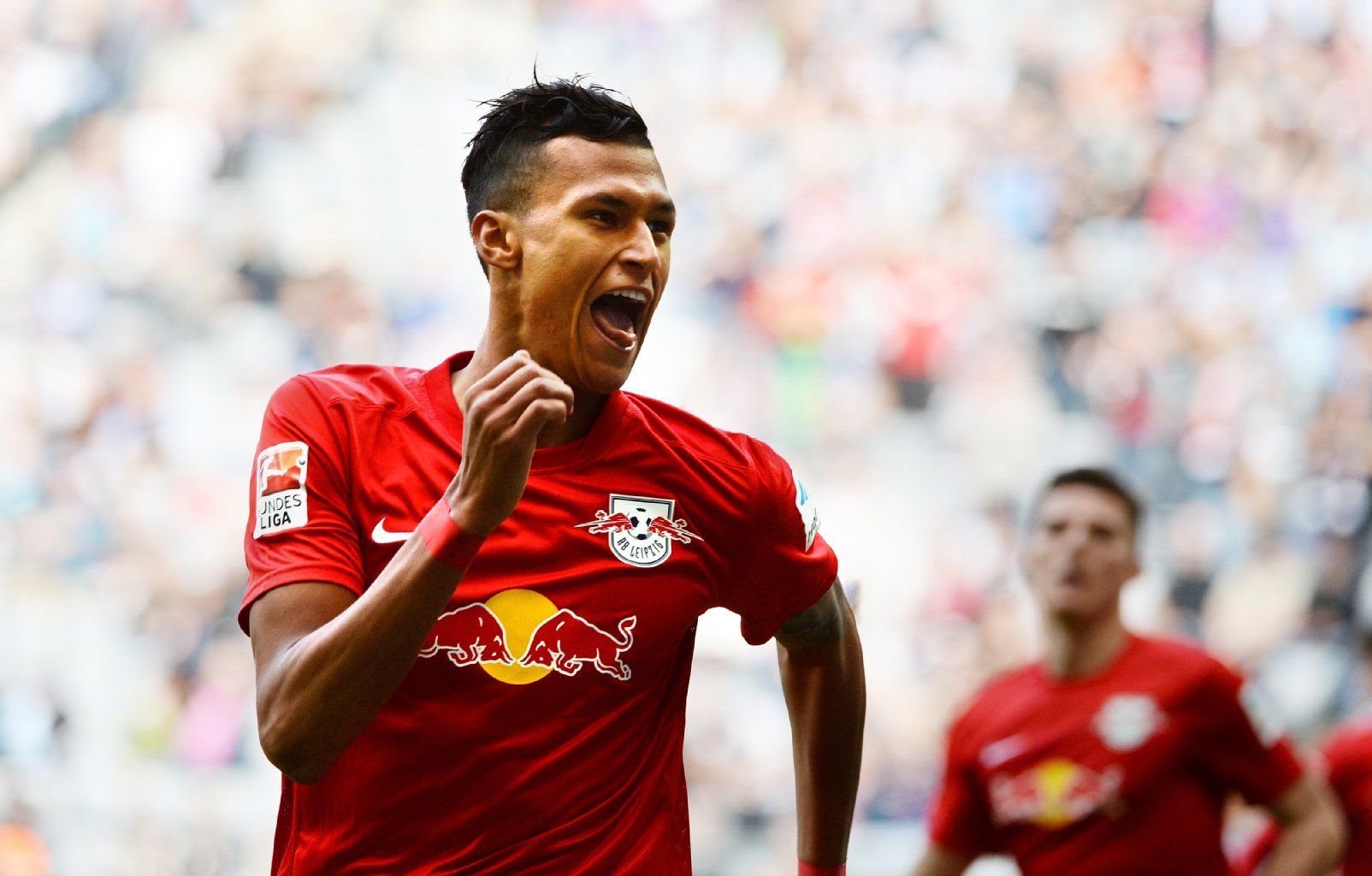 Leipzigs Davie Selke jubelt über seinen Treffer zum 2:1 im Hinrundenspiel in München.