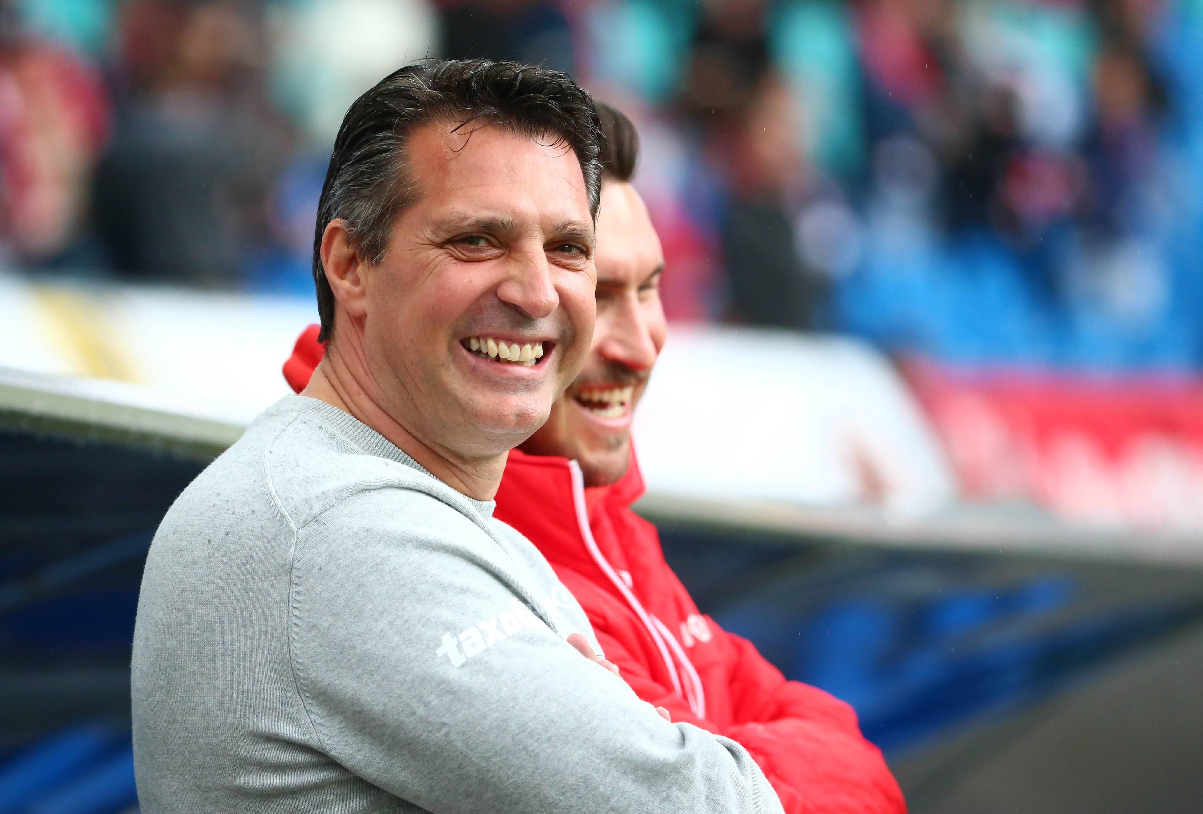 Wieder hatte der kleine SV Sandhausen RB Leipzig an einem Freitagabend im eigenen Wohnzimmer geschlagen.