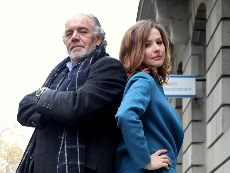 Christian Kohlund und Katrin Bauerfeind spielen die Hauptrollen in «Der Zürich-Krimi: Borcherts Fall». Foto: ARD Degeto/Graf Film/Jan Rovinsky