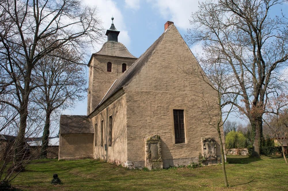 Die Kirche Mösthinsdorf soll saniert und künftig Teil eines zentralen Begegnungsortes werden.