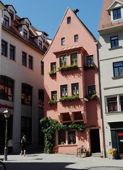 Das Haus am Markt 5 beherbergte früher eine Stadtinfo.