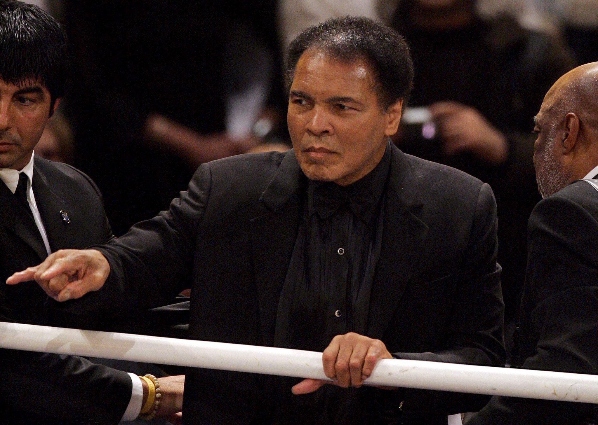 Muhammad Ali verstarb am Freitag (Ortszeit) in einem Krankenhaus bei Phoenix.
