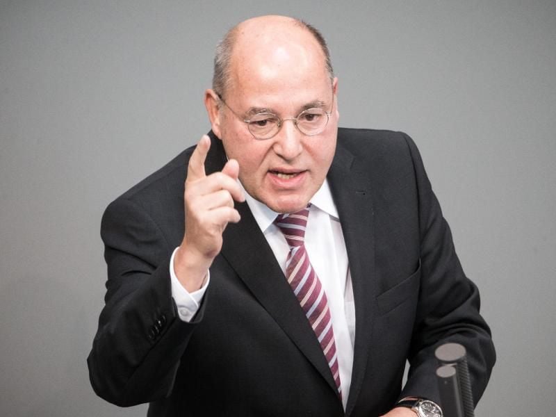 Gregor Gysi (Die Linke). Foto: Michael Kappeler/Archiv