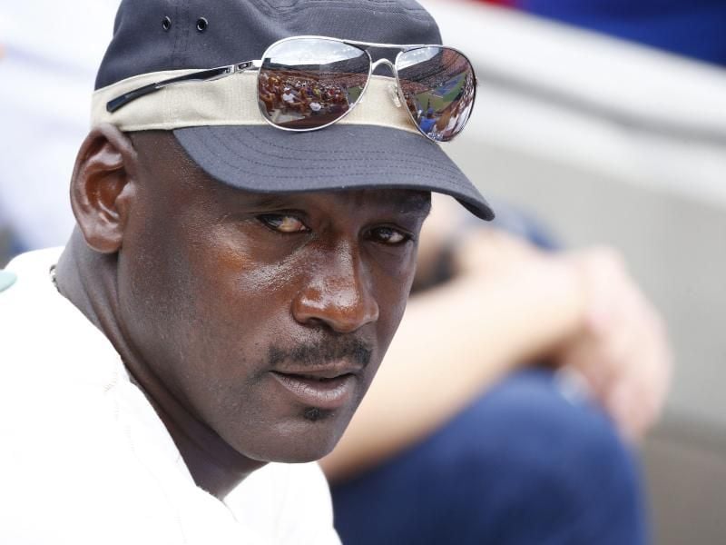Basketball-Legende Michael Jordan sah eine Niederlage seines ehemaligen Colleges. Foto: Andrew Gombert