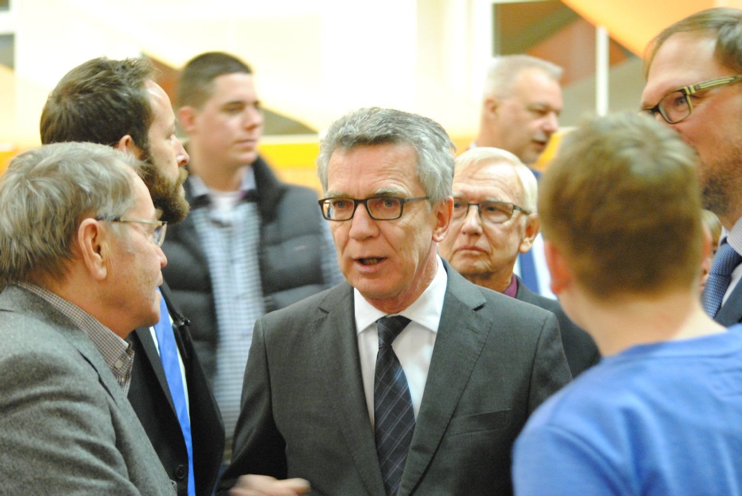 Der Bundesinnenminister am Freitagabend in Brehna.