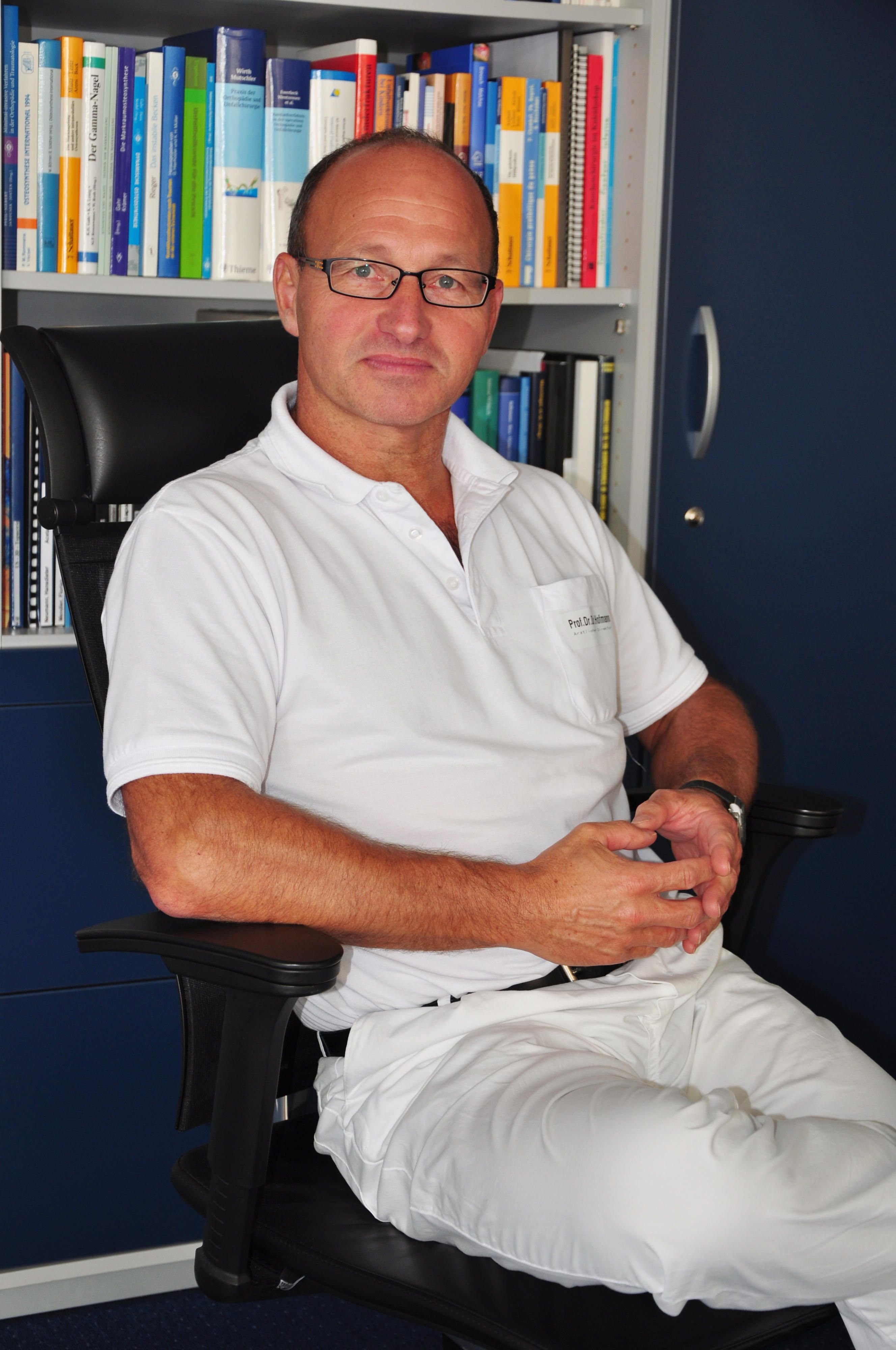 Laut aktueller Focus-Ärzteliste zählt Gunther Hofmann, Ärztlicher Direktor des Klinikums Bergmannstrost Halle, zu den Top-Medizinern Deutschlands im Bereich der Unfallchirurgie.