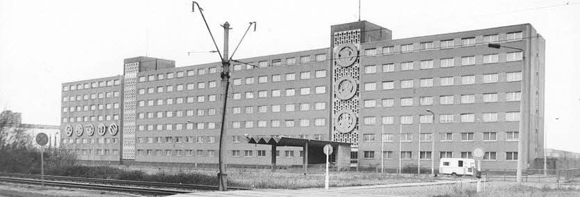 Die Stasi-Bezirksverwaltung in Halle am heutigen Gimritzer Damm, aufgenommen im Jahr 1990