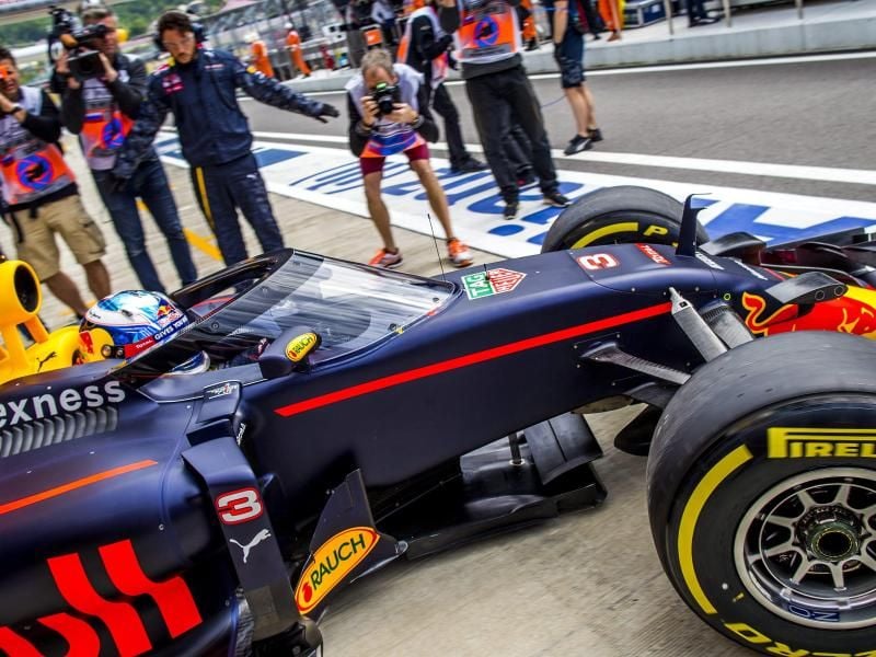 Daniel Ricciardo testete einen neuen Cockpitschutz. Foto: Srdjan Suki