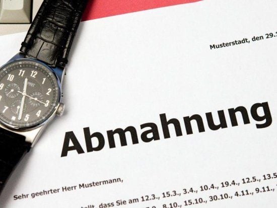 Eine schriftliche Abmahnung.