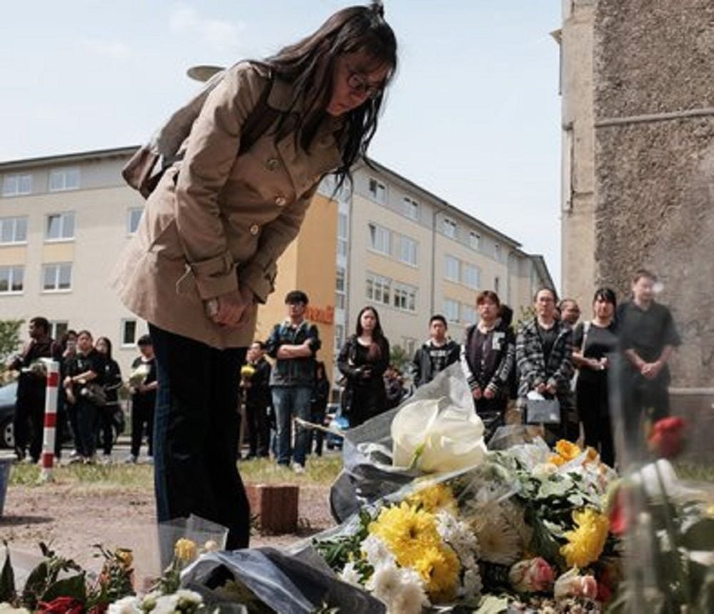 Verbeugung vor Yangjie Li.