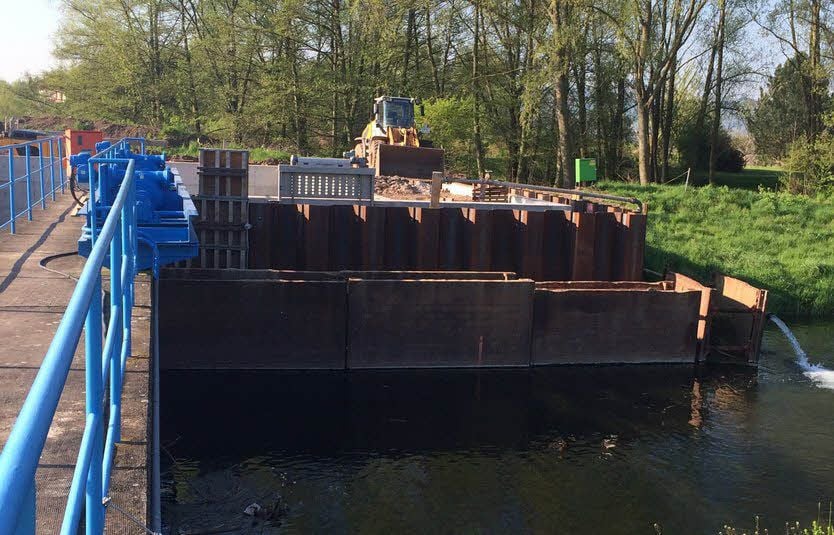 Das Wehr an der Aumühle wird derzeit umgebaut. Künftig sollen die Fische das Wehr einfach passieren können.