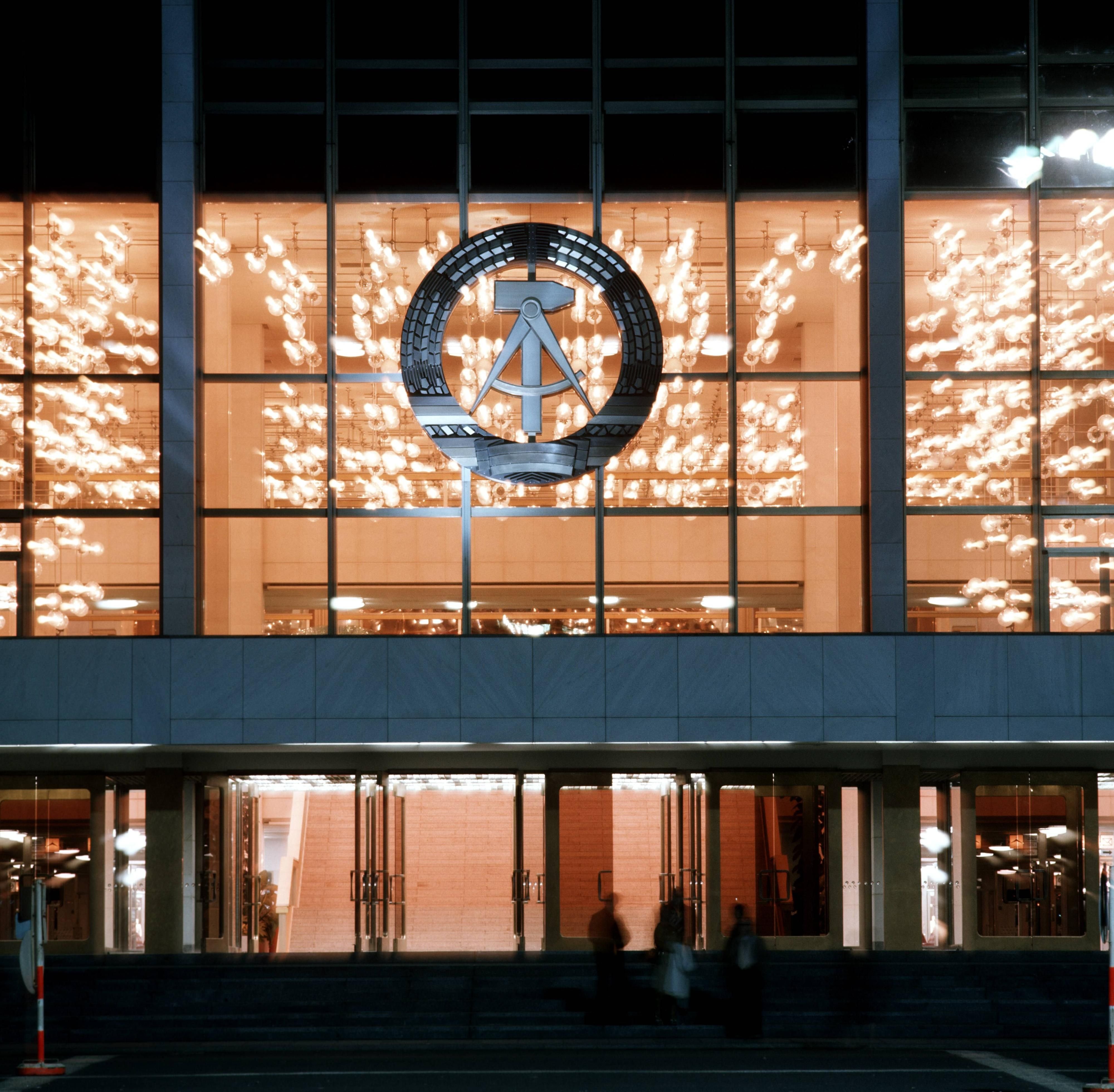 Der Palast der Republik war ein Wahrzeichen der DDR.