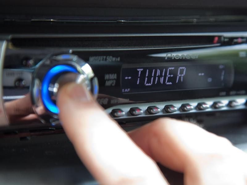Manchmal braucht man den PIN-Code für das Autoradio. Aber wie lautete der gleich noch? Foto: Kai Remmers
