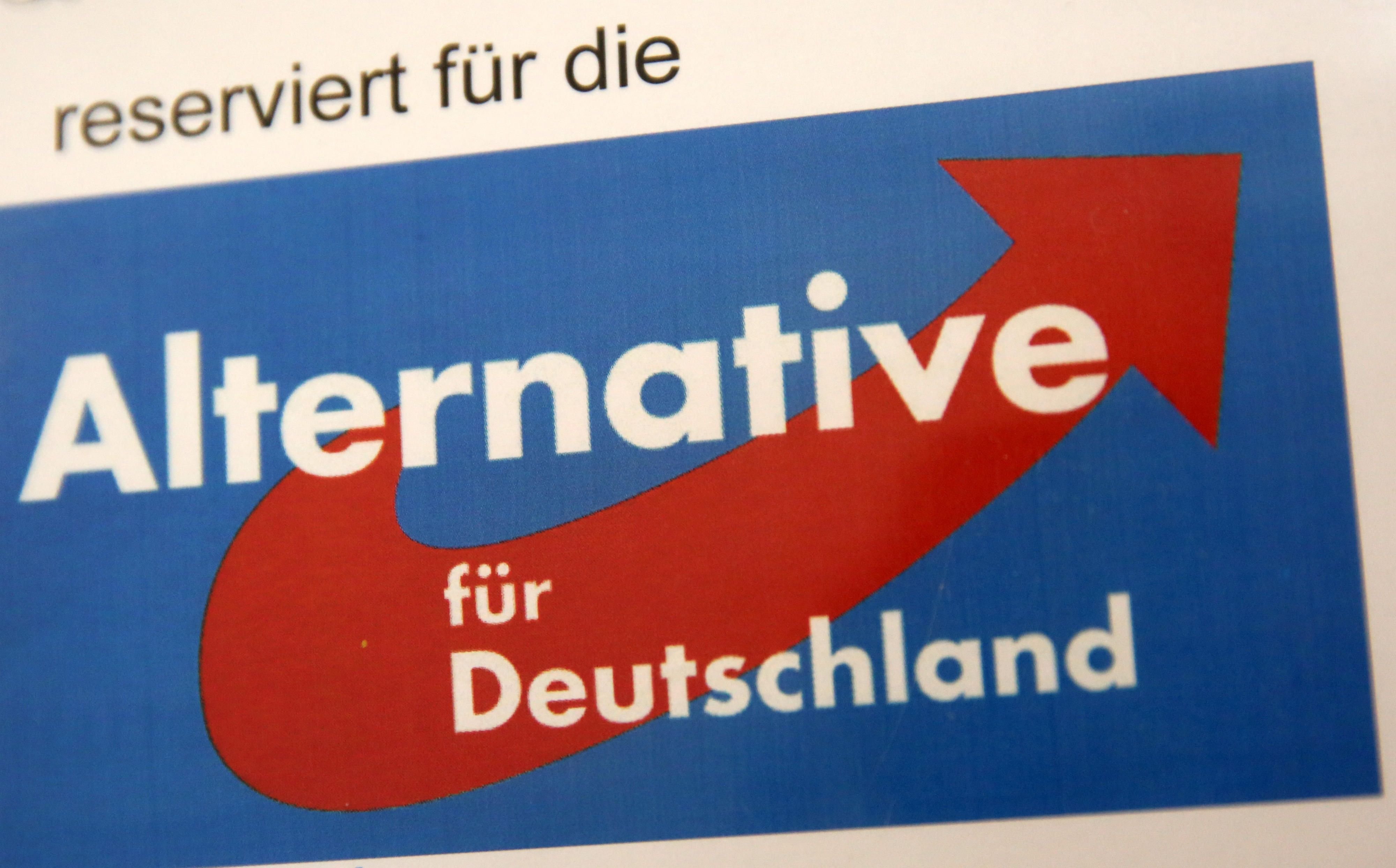 Das Schild am Saal des AfD-Landesparteitages