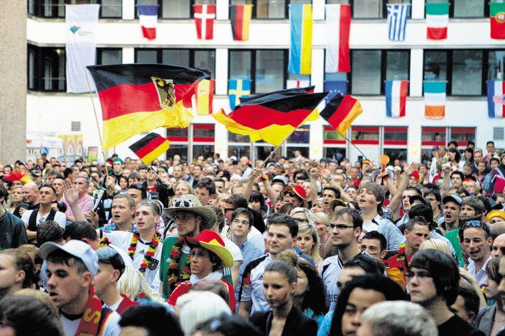 Dicht bei dicht standen die Fans zuletzt beim Public Viewing zur Fußball-Weltmeisterschaft 2014 im Rathausinnenhof.