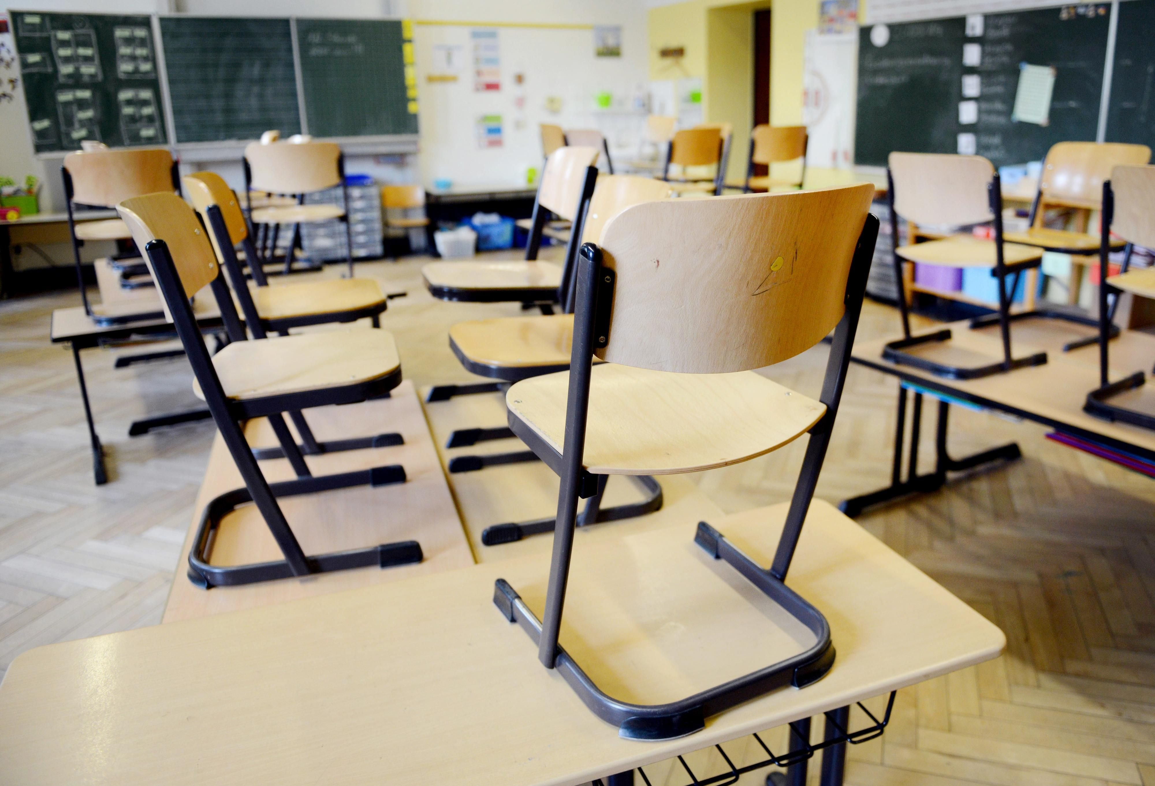 An Sachsen-Anhalts Schulen fallen immer noch zu viele Stunden aus.