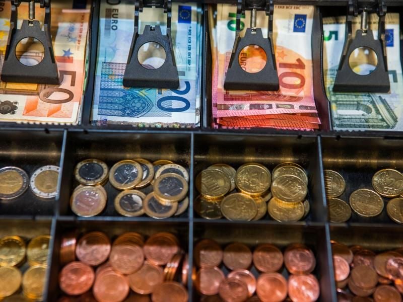 Laut einer Studie will jede dritte Stadt Gebühren erhöhen.