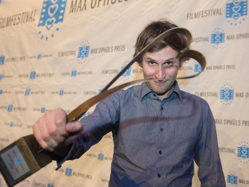 Der Schweizer Regisseur Simon Jaquemet ist für seinen Film «Chrieg» mit dem Max-Ophüls-Preis ausgezeichnet worden. Foto: Oliver Dietze
