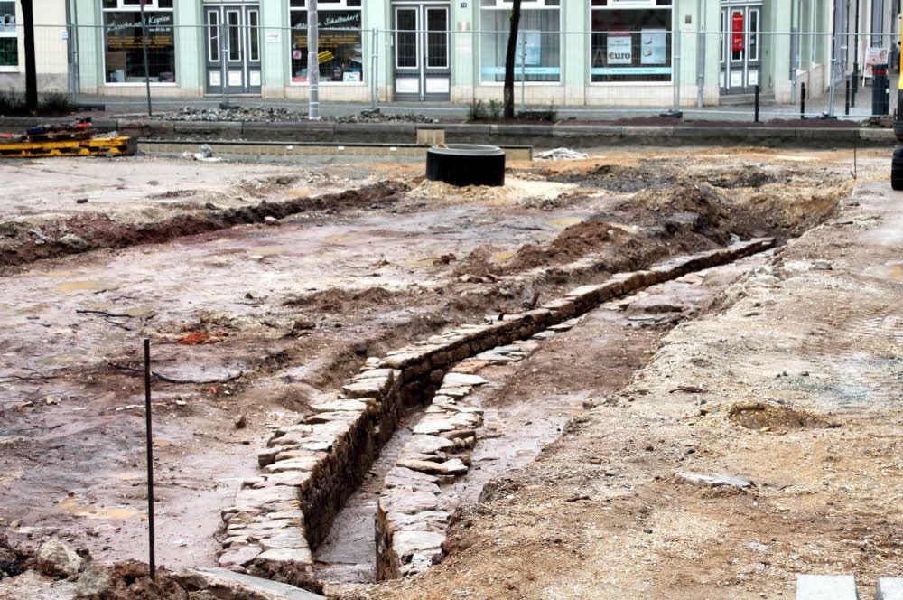 Historischer Abwasserkanal wurde entdeckt.