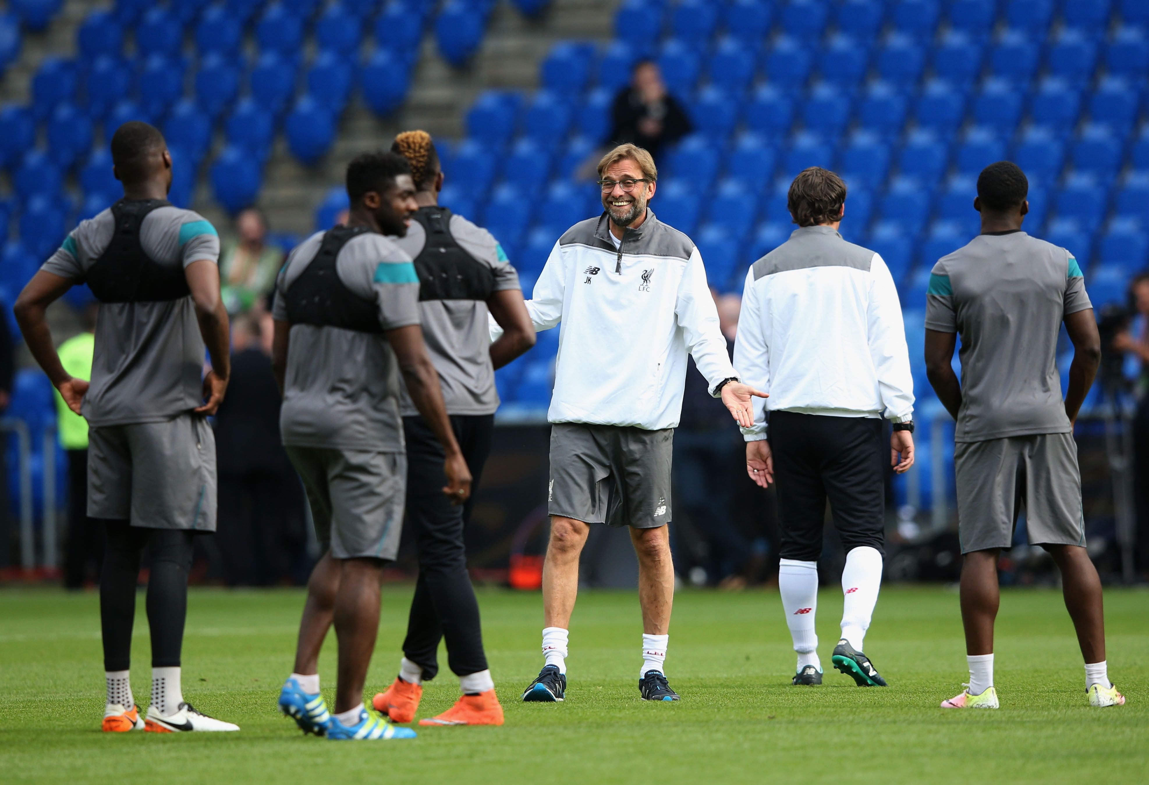 Liverpools Trainer Jürgen Klopp bereitet sein Team auf seine Art auf das Europa-League-Endspiel vor.