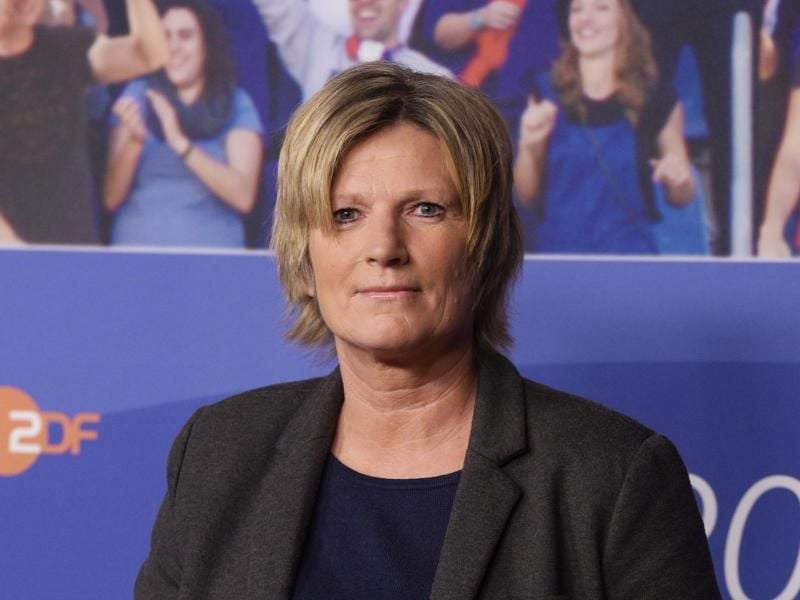 ZDF-Sportreporterin Claudia Neumann bleibt locker. Foto: Rainer Jensen