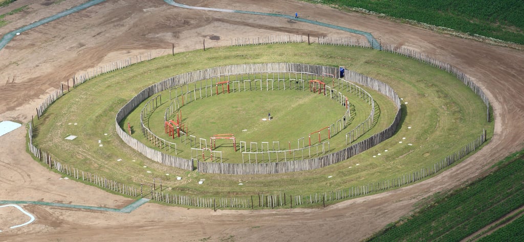 Die Rekonstruktion der steinzeitlichen Kreisgrabenanlage "Ringheiligtum" zwischen Zackmünde und Pömmelte in Barby (Sachsen-Anhalt).