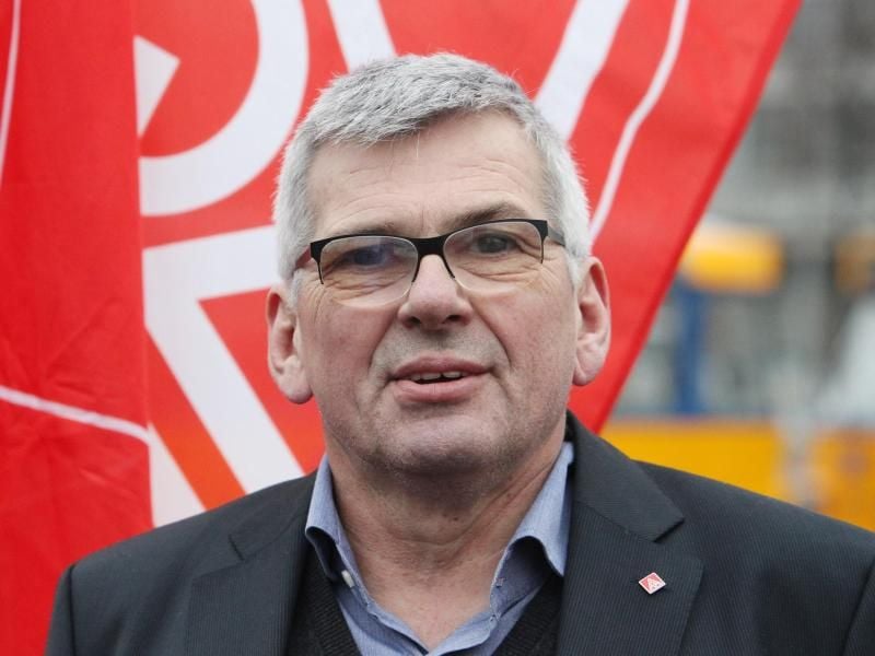 Für Jörg Hofmann ist das jüngste Angebot «eine Provokation und eine Kehrtwende der Lohnpolitik, die wir nicht mitmachen». Foto: Sebastian Willnow