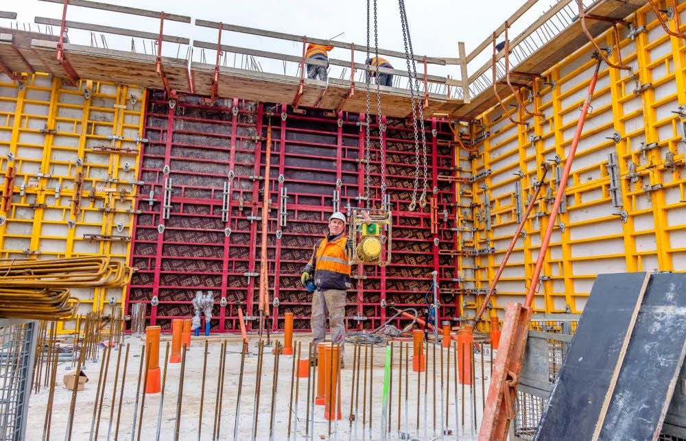 Der Bau für das neue Empfangsgebäude des Bahnhofes in Wittenberg hat begonnen.