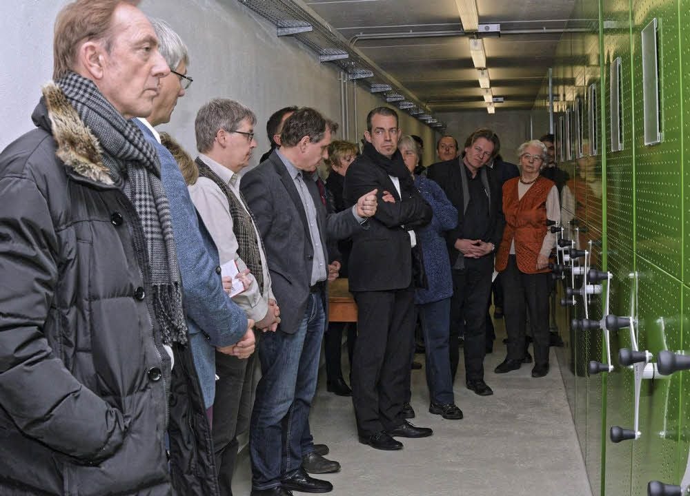 Der Kulturausschuss überzeugte sich davon bei einer Sitzung im Landesarchiv.