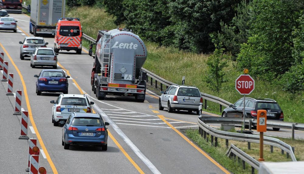 Zu Baustellenzeiten ist die Autobahnauffahrt in Fahrtrichtung München in Dessau-Süd denkbar kurz.