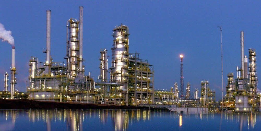 Die Total Raffinerie in Leuna