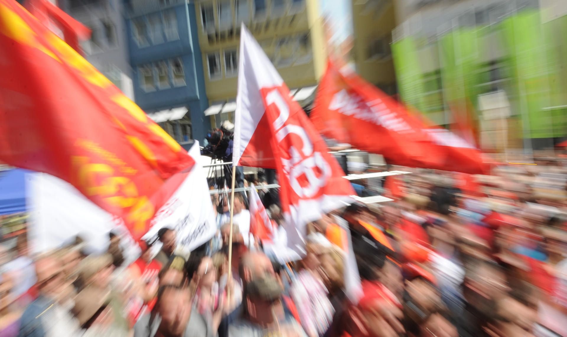 Am 1. Mai finden zahlreiche Demonstrationen und Kundgebungen zum Tag der Arbeit statt.