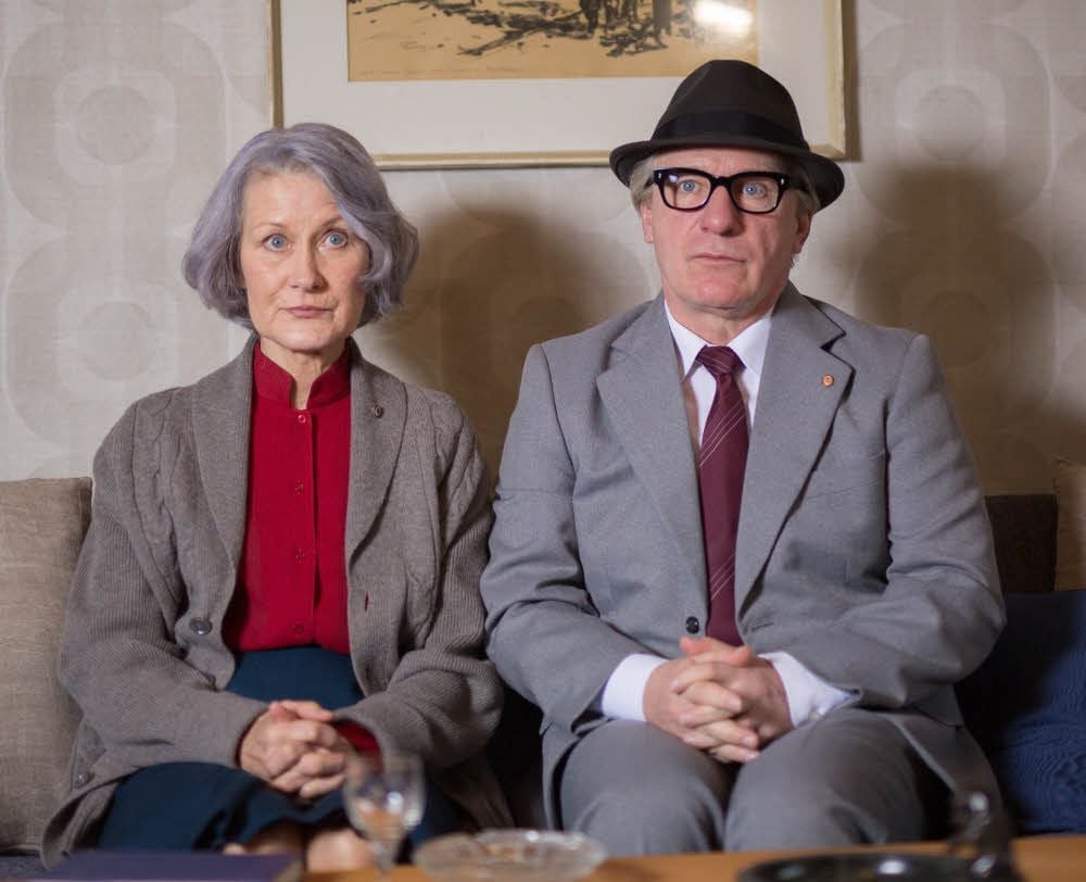 Hedi Kriegeskotte als Margot Honecker und Jörg Schüttauf als ihr Mann Erich in „Vorwärts immer!“