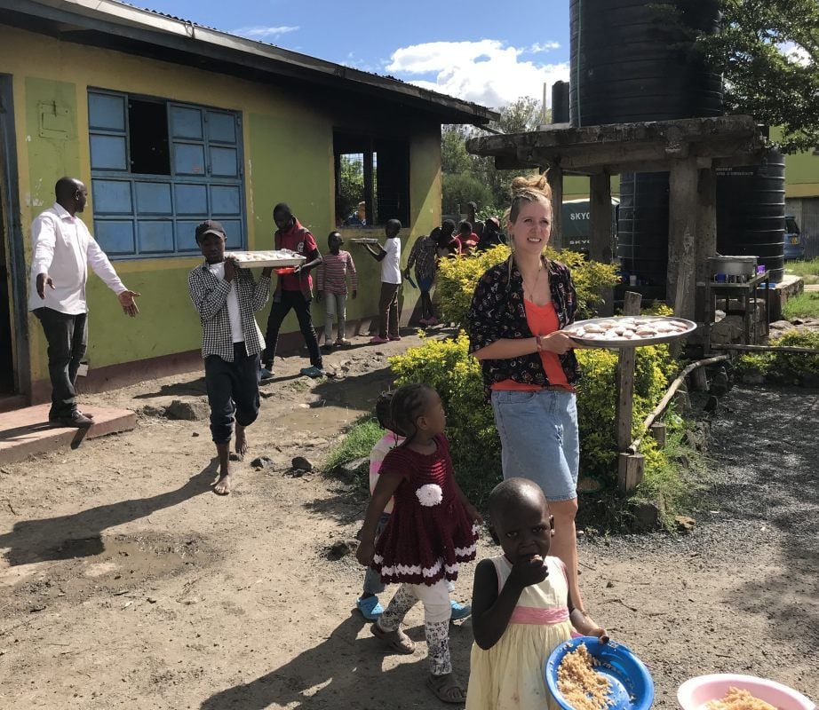Als Anne-Sophie Rettel in Nairobi ist, wird die Bäckerei im Watoto-Wema-Kinderheim eingeweiht. Es gibt Vanille-Kipferl.