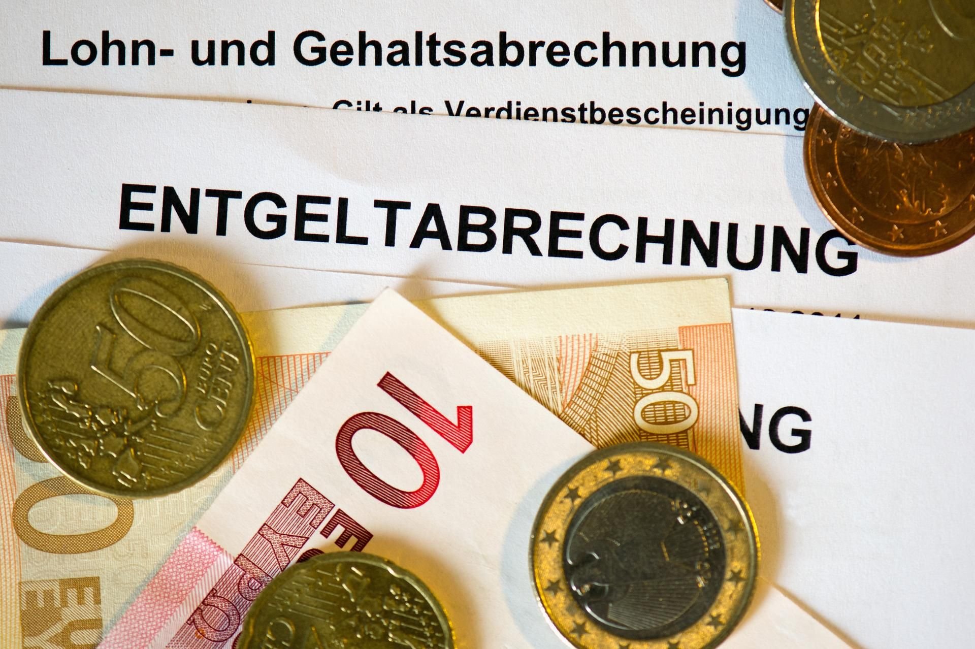 Paare ohne Kinder gehören mit einem Nettoeinkommen von 5160 Euro monatlich zur Oberschicht.
