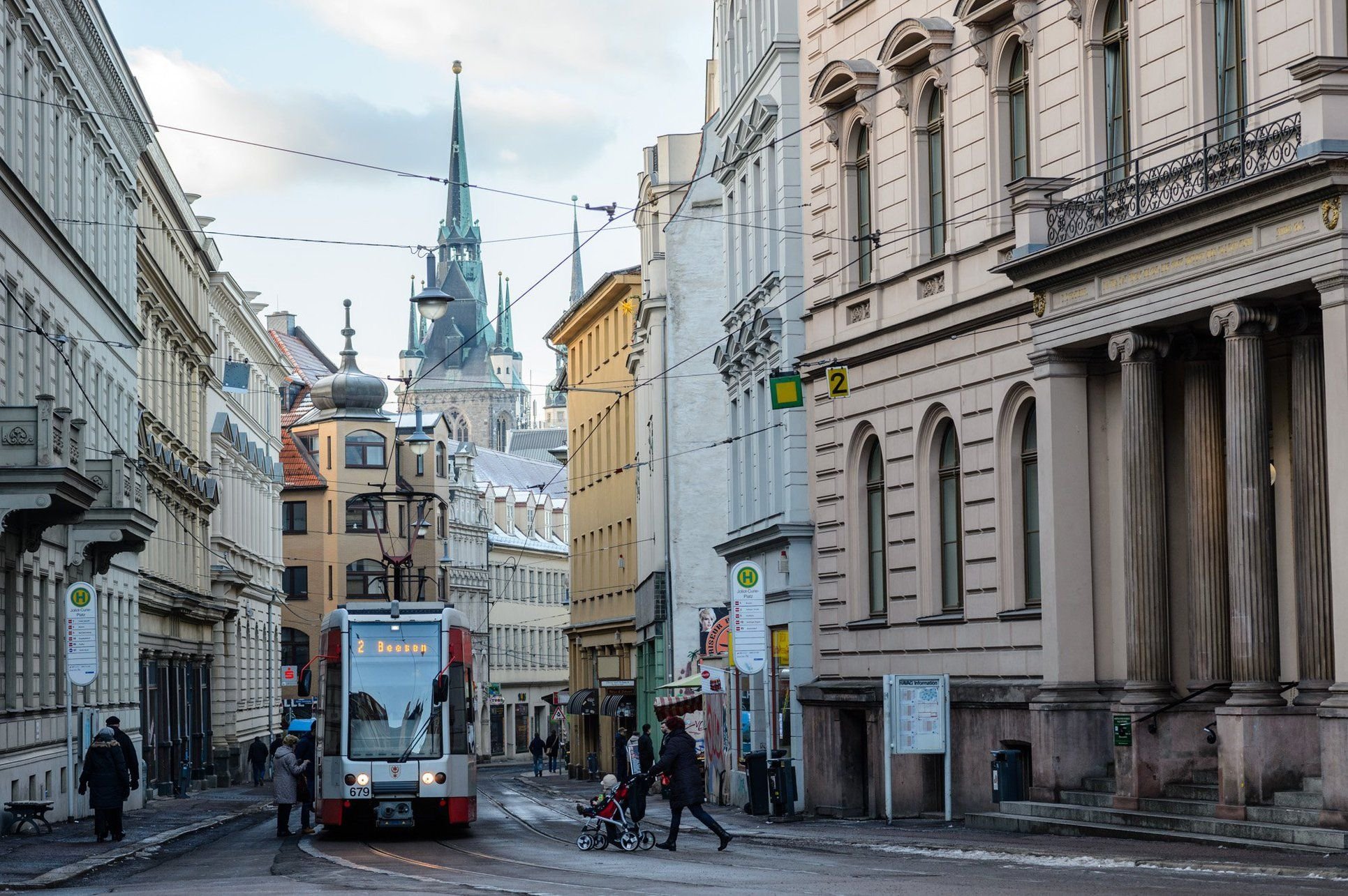Blick in die Große Steinstraße in Halle