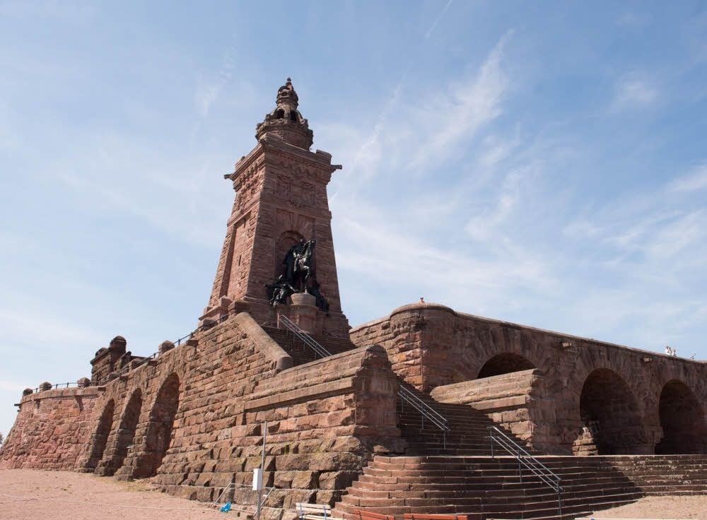 Kann am Sonnabend nur aus der Ferne in Augenschein genommen: das Kyffhäuserdenkmal.