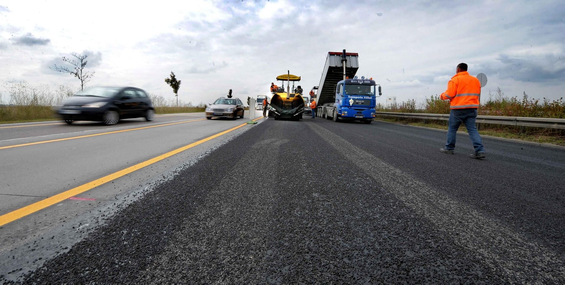 Autobahn-Baustelle auf der A14 bei Könnern (Salzlandkreis)