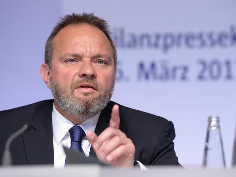 Johannes-Jörg Riegler; Vorstandschef der BayernLB, kann nun wieder ohne Sonderauflagen agieren. Foto: Andreas Gebert