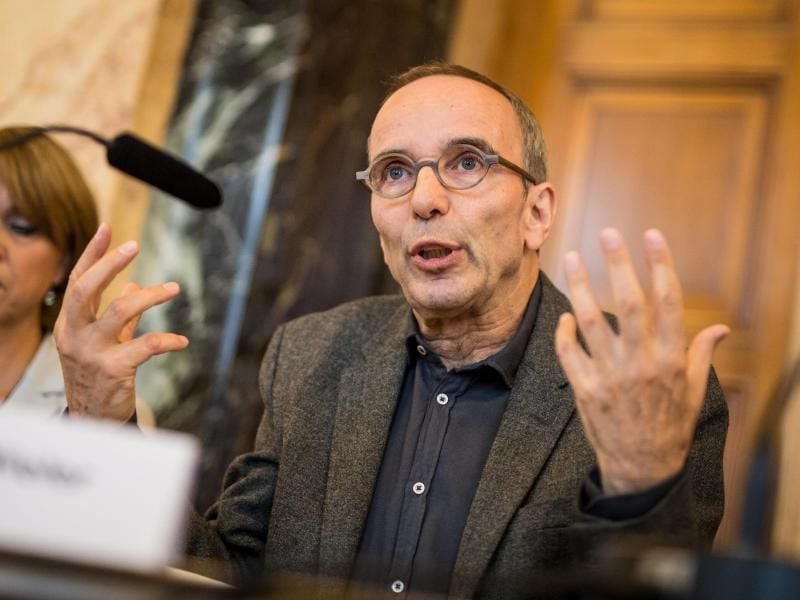 Der Intendant der Staatsoper Stuttgart, Jossi Wieler hält fest an dem unter Hausarrest stehenden russischen Regisseur Kirill Serebrennikow. Foto: Christoph Schmidt