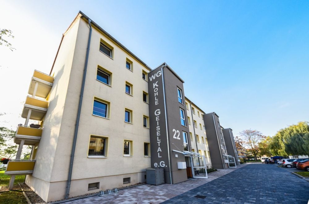 Das Foto zeigt einen der umgebauten Blöcke in Braunsbedra.