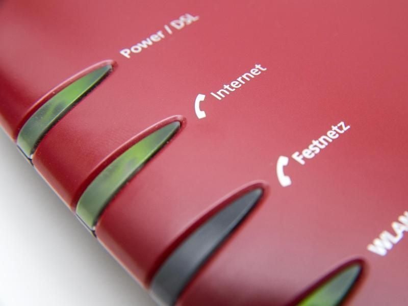 Für ältere Modelle, wie den Fritzbox-Router 7490, wird Fritz OS 7 später zur Verfügung gestellt. Das kostenlose Update kann über die Einstellungen der Fritzbox abgerufen werden. Foto: Andrea Warnecke