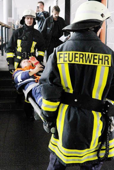 Bei einer großangelegten Übung trainieren Feuerwehr und Rettungsdienst in Wansleben am See den Ernstfall.