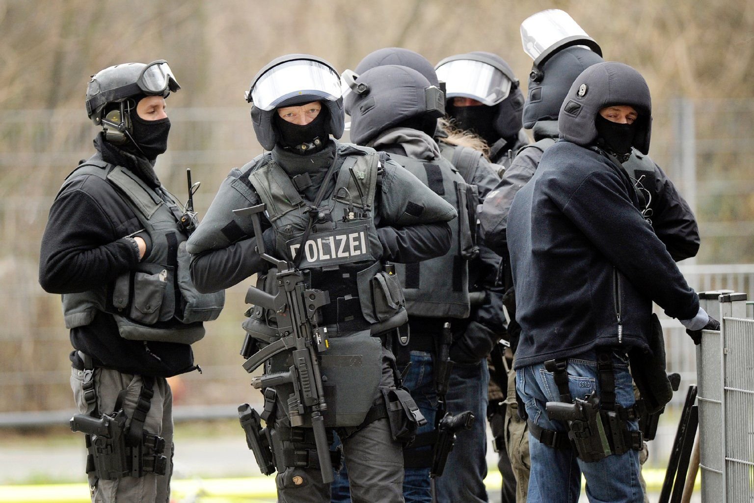 Beamte eines Spezialeinsatzkommandos (SEK) der Polizei.