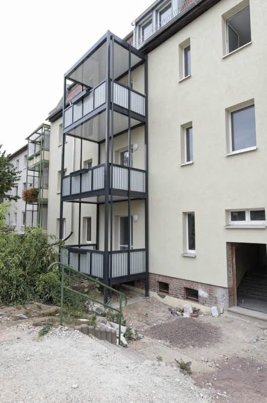 Neu sind die Balkone an der Rückseite des Hauses.