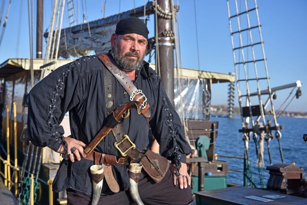 Die Reudnitz konnte Ingo Otto nicht mit nach Düsseldorf nehmen - wohl aber sein Piratenkostüm.