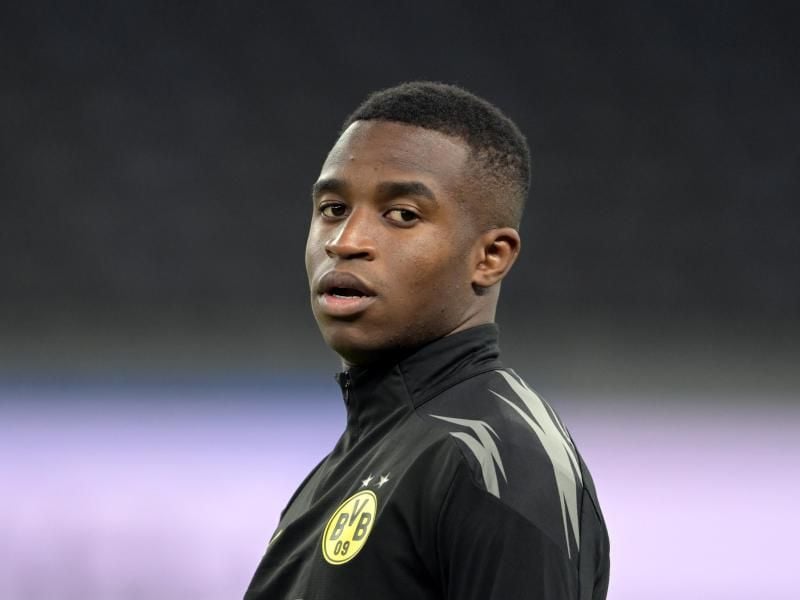 BVB-Talent Youssoufa Moukoko steht nicht in der Startelf gegen Hertha BSC. Foto: Soeren Stache/dpa-Zentralbild/ZB
